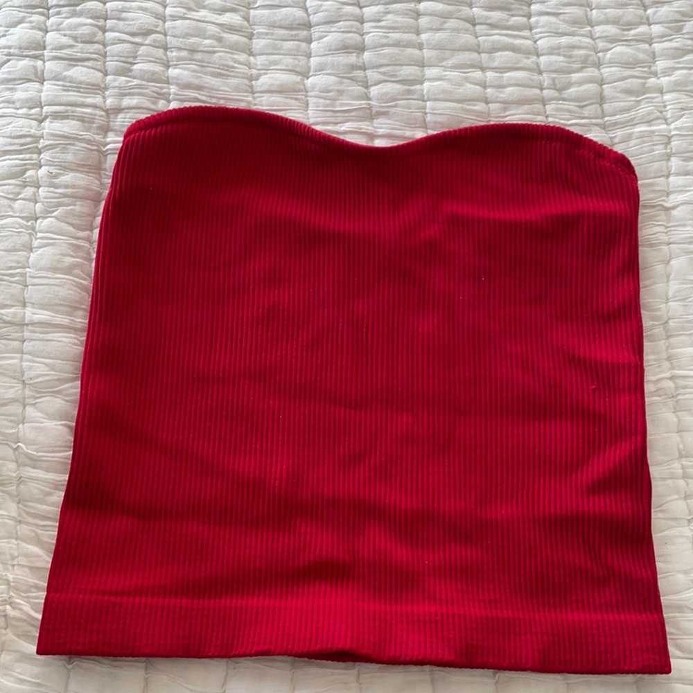 Crop top. Stretchy